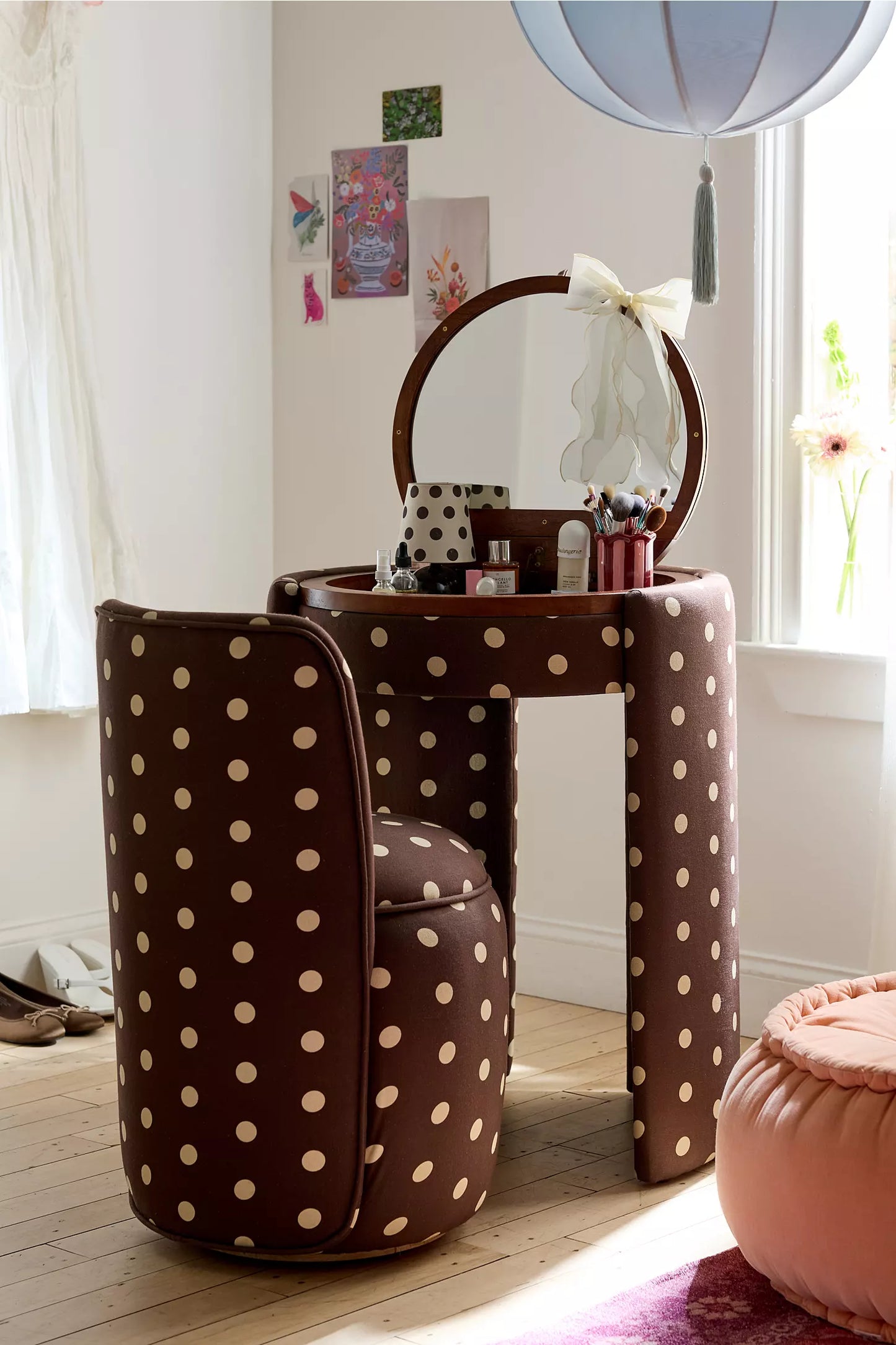 Sollene™ Vanity & Stool Set