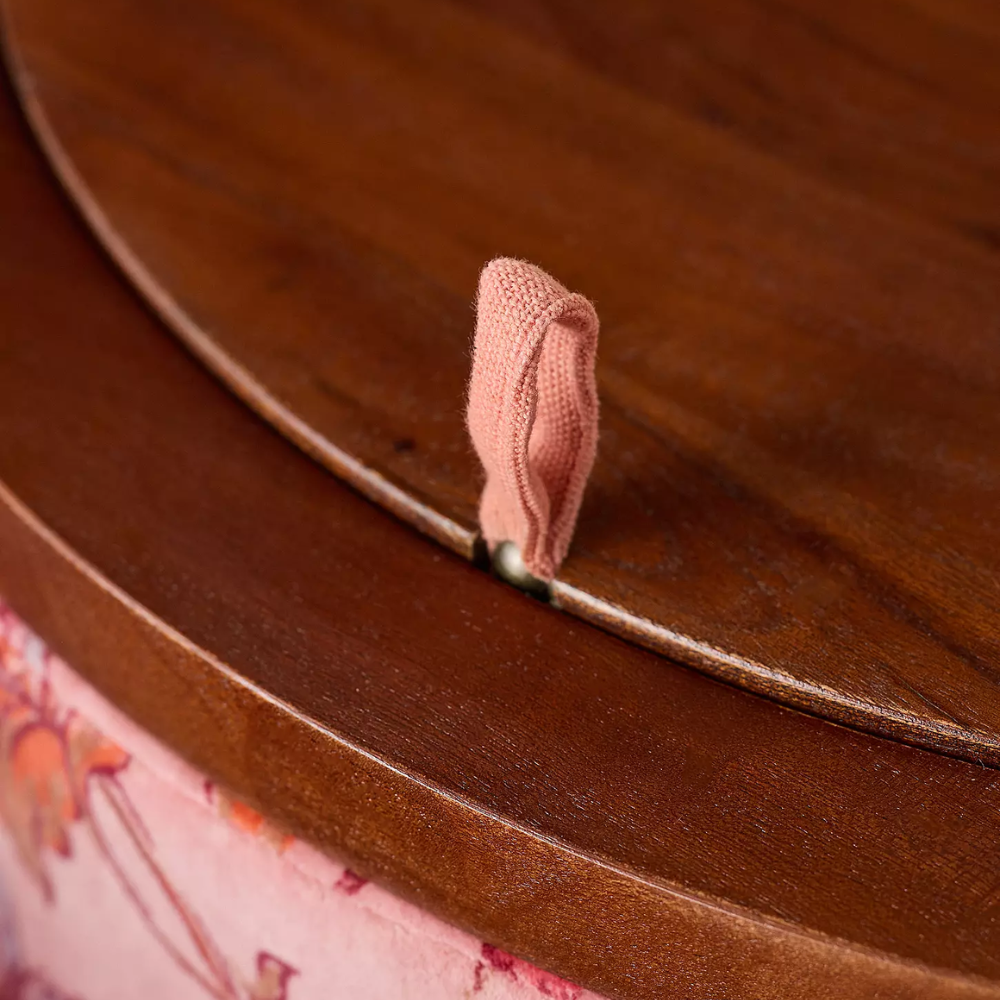 Sollene™ Vanity & Stool Set